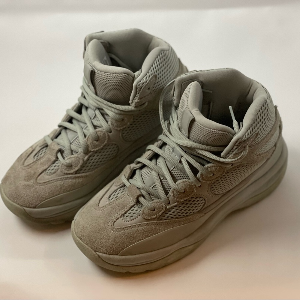 Yeezy Desert Boot Salt size 7.5